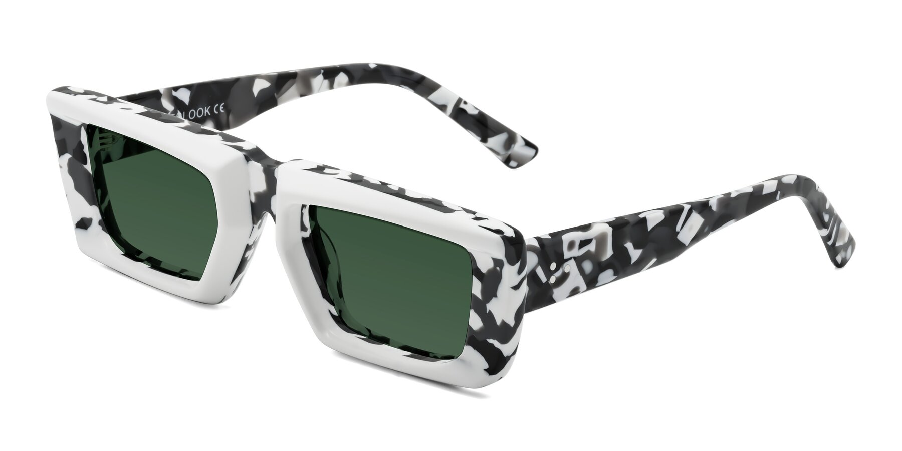 Angle of Hasan in White-Black Tortoise with Green Tinted Lenses