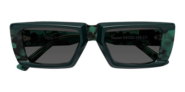 Front of Hasan in Forest Green / Green Tortoise