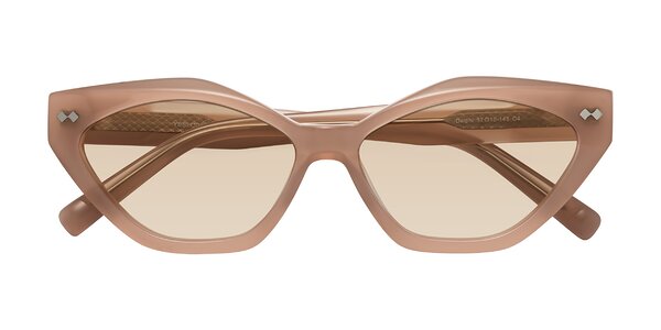 Front of Delphi in Peach