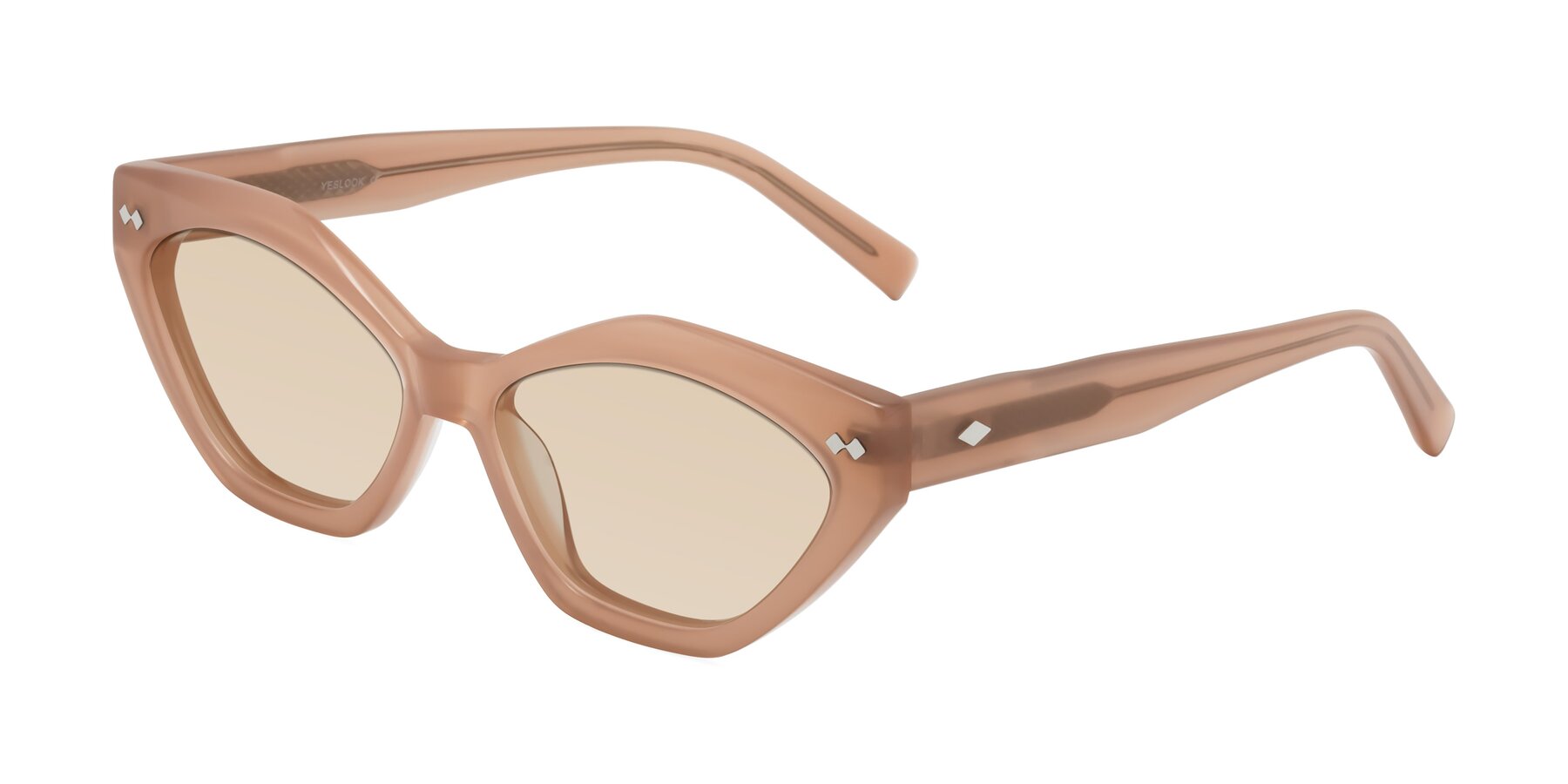 Angle of Delphi in Peach with Light Brown Tinted Lenses