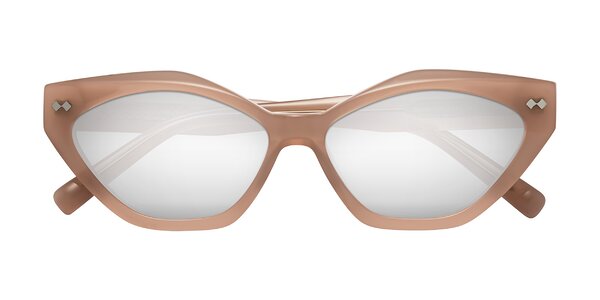 Front of Delphi in Peach