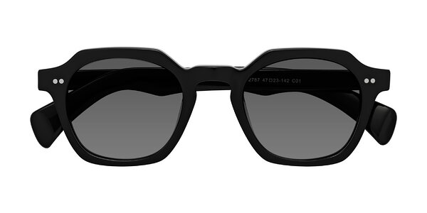 Front of Beckett in Black