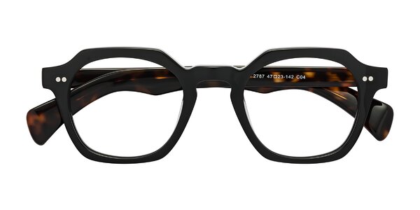 Front of Beckett in Black/Tortoise
