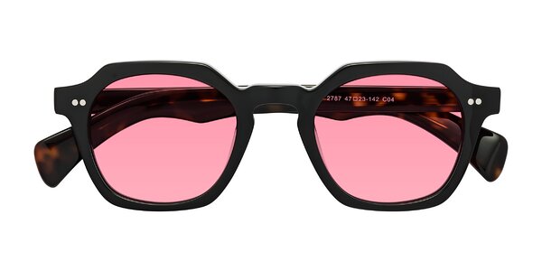 Front of Beckett in Black/Tortoise