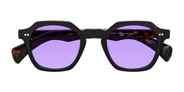 Front of Beckett in Black/Tortoise