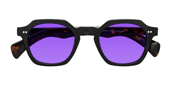 Front of Beckett in Black/Tortoise