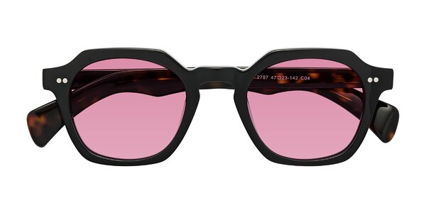 Front of Beckett in Black/Tortoise