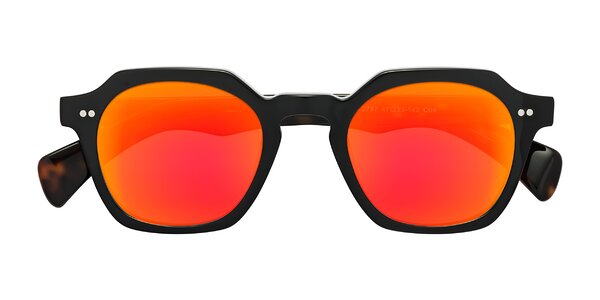 Front of Beckett in Black/Tortoise
