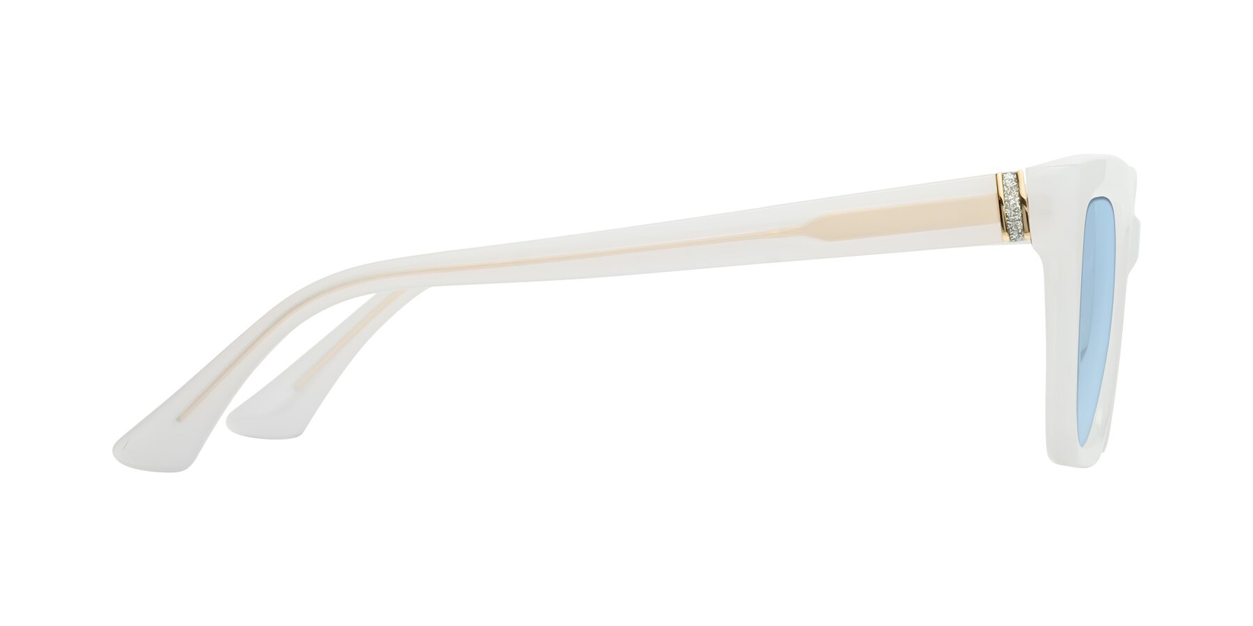 Side of OHare in Snow White with Light Blue Tinted Lenses