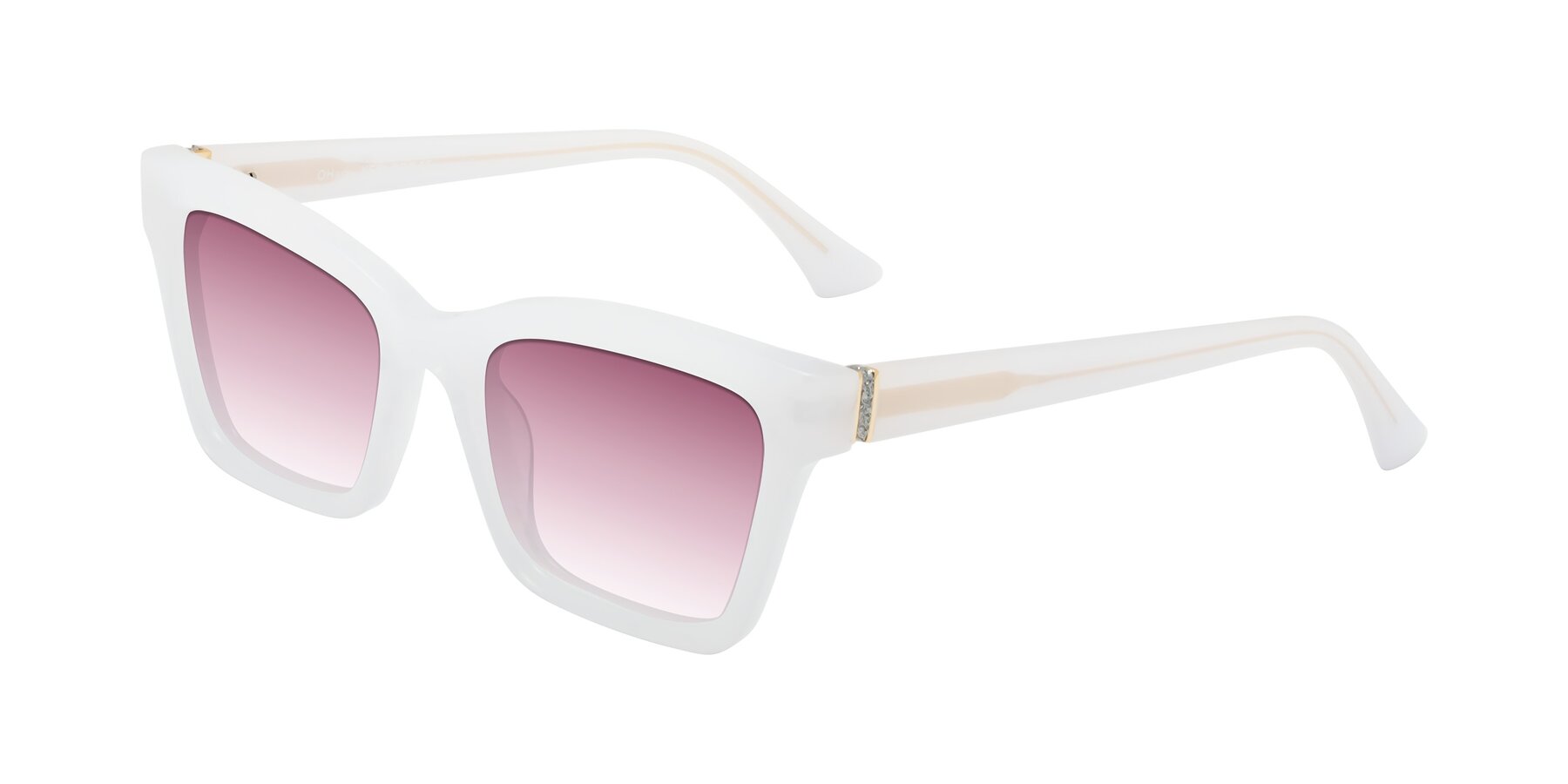 Angle of OHare in Snow White with Wine Gradient Lenses