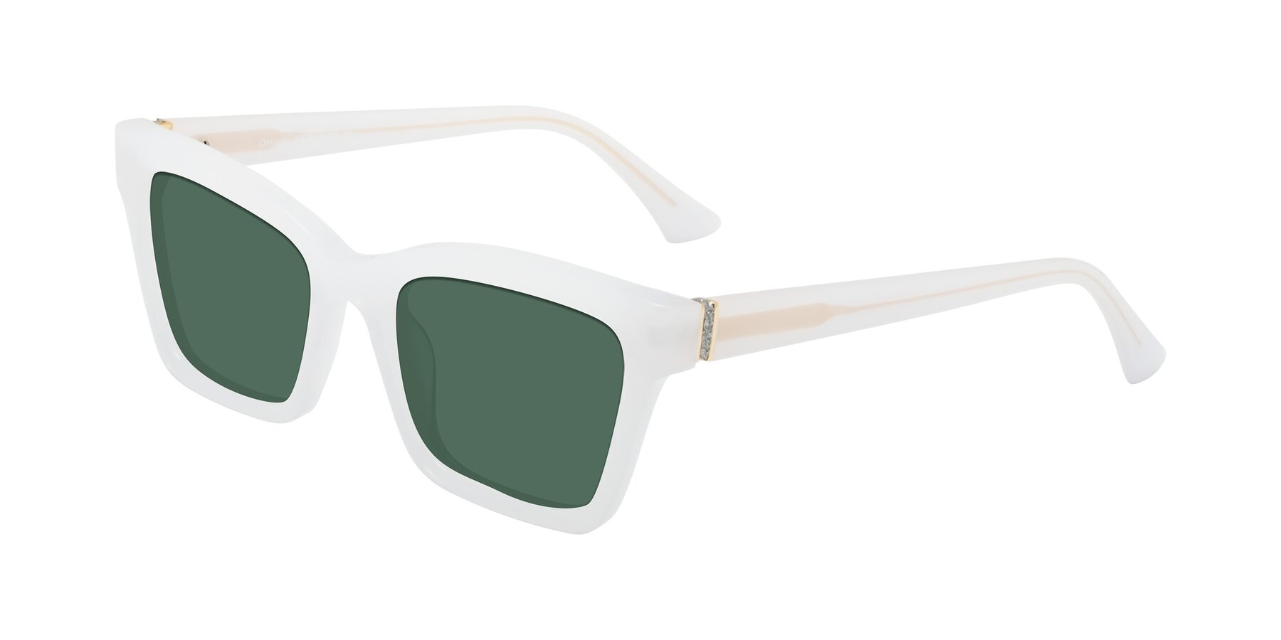 Angle of OHare in Snow White with Green Polarized Lenses