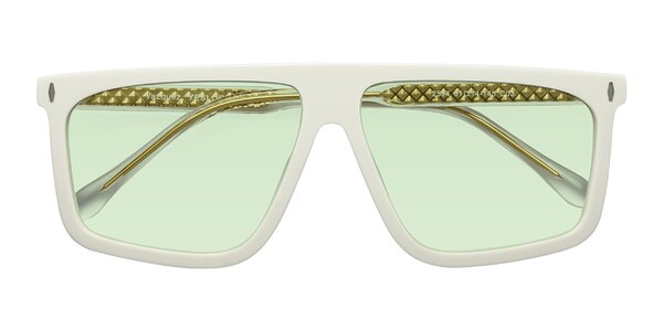 Front of Vazquez in White/Gold