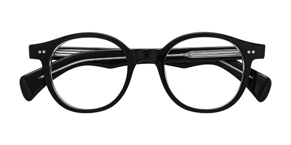 Front of Kaju in Black/Clear