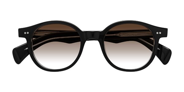 Front of Kaju in Black/Clear