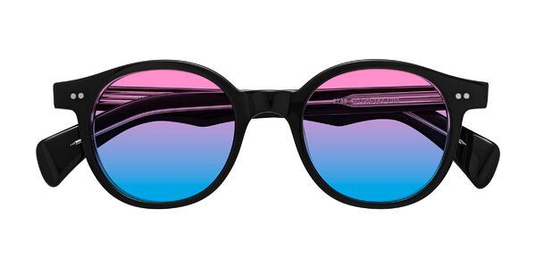 Front of Kaju in Black/Clear