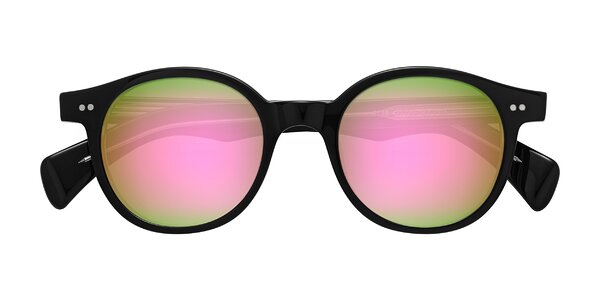 Front of Kaju in Black/Clear