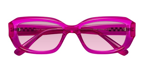Front of Cullari in Magenta