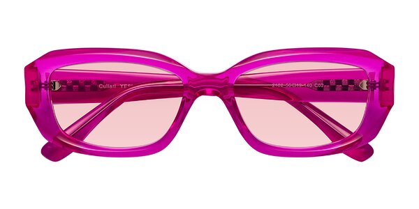 Front of Cullari in Magenta