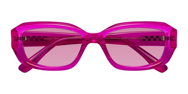 Front of Cullari in Magenta
