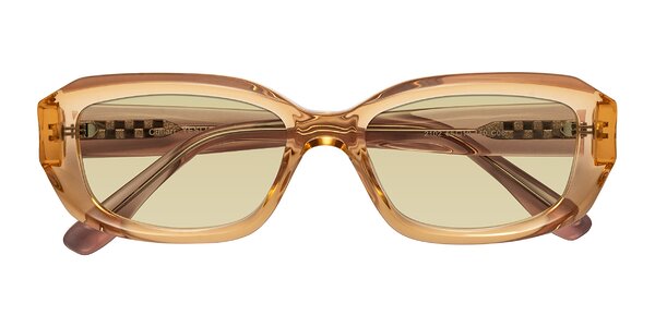 Front of Cullari in Champagne/Light Purple