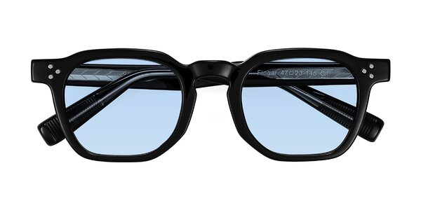 Front of Fingar in Black