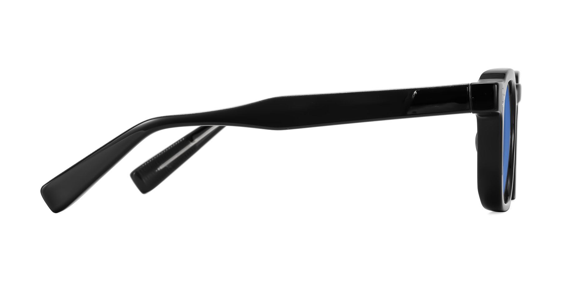 Side of Fingar in Black with Blue Tinted Lenses