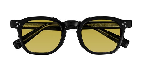 Front of Fingar in Black