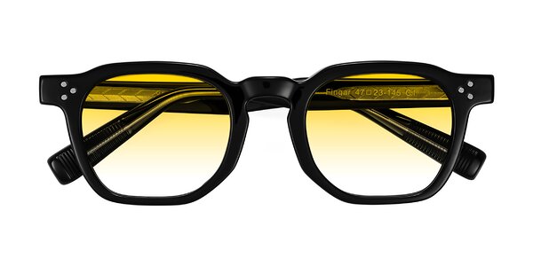 Front of Fingar in Black