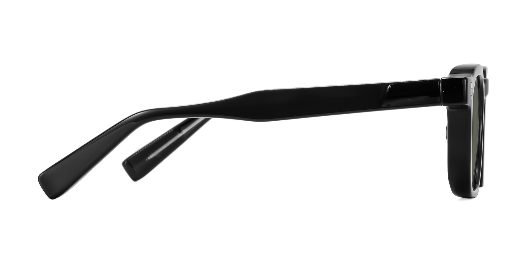 Side of Fingar in Black with Gray Polarized Lenses