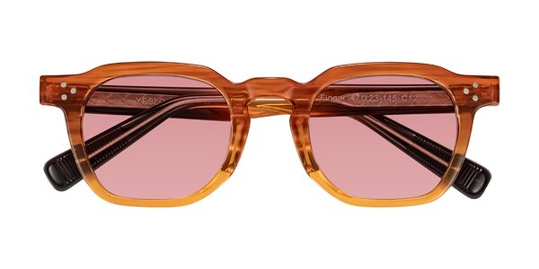 Front of Fingar in Amber Striped