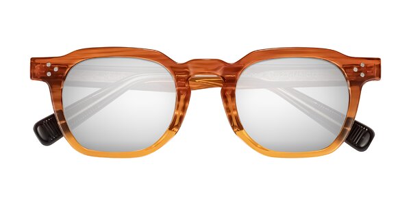 Front of Fingar in Amber Striped
