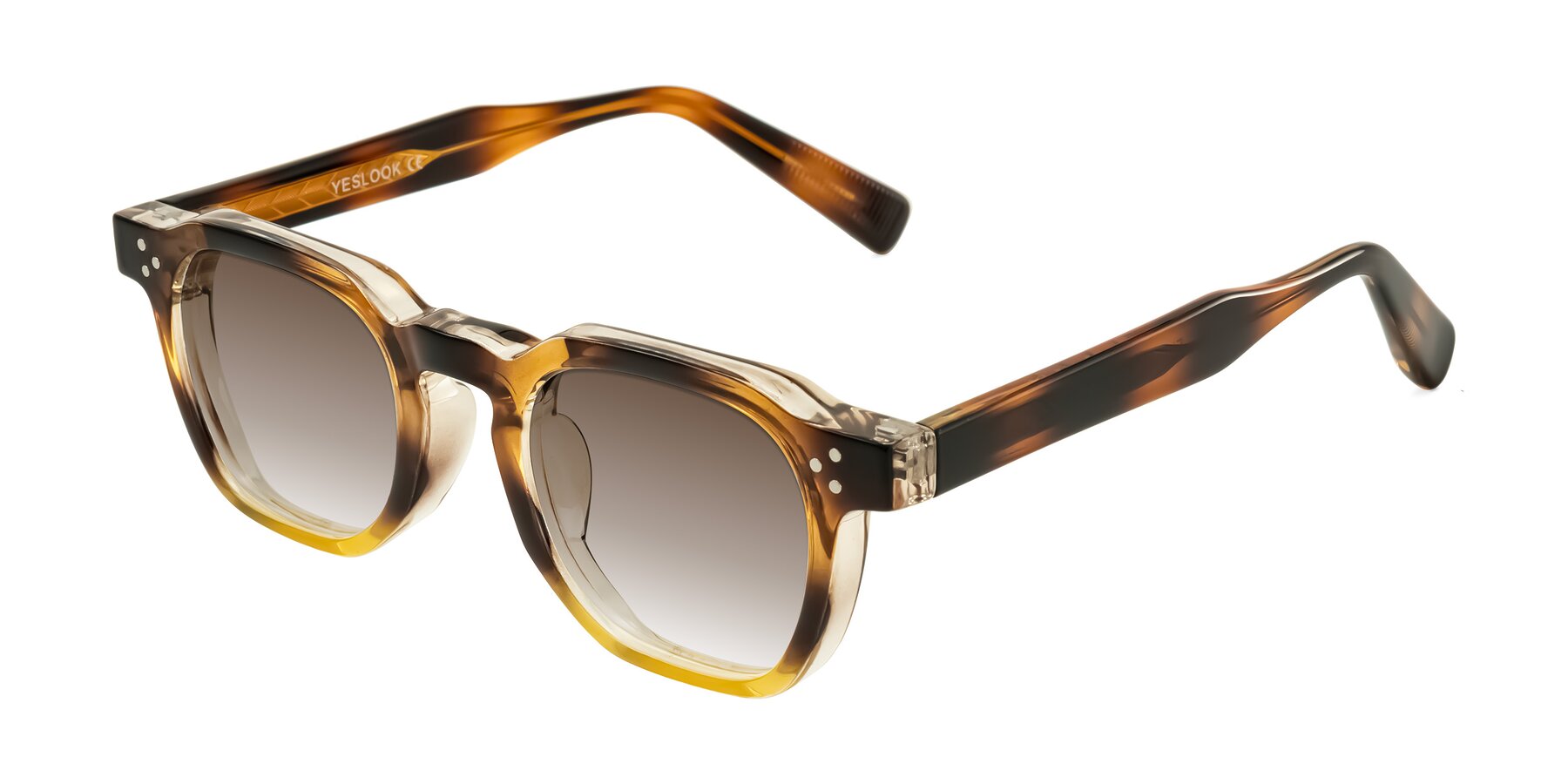 Angle of Fingar in Brown Tortoise with Brown Gradient Lenses
