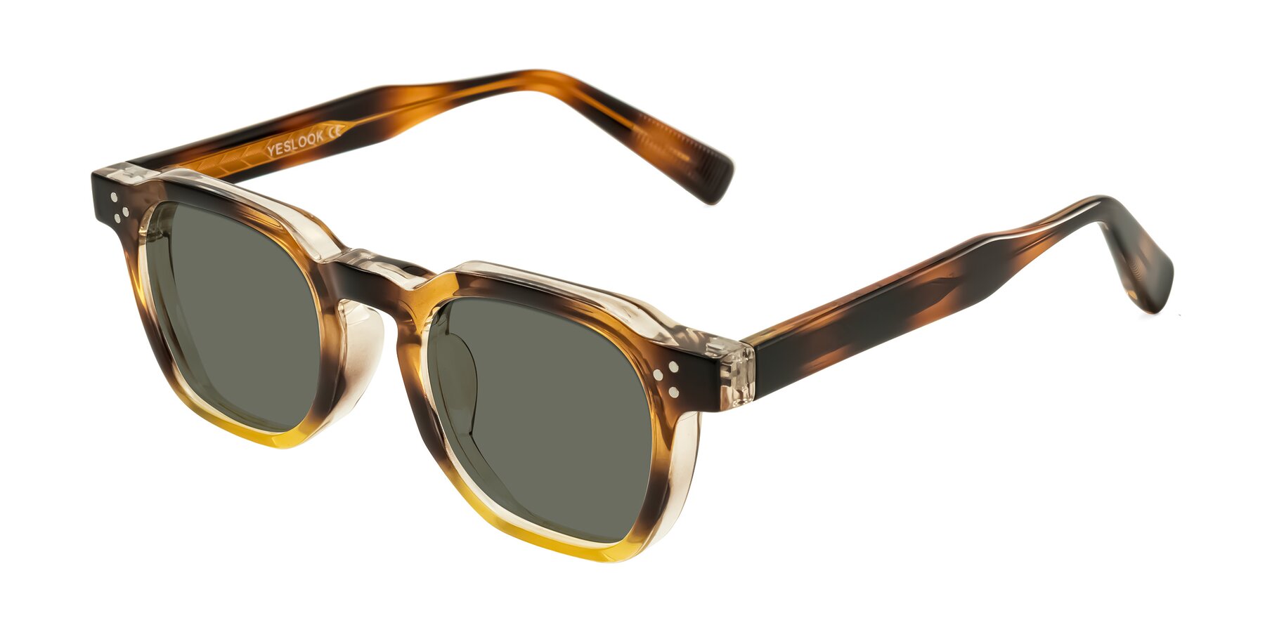 Angle of Fingar in Brown Tortoise with Gray Polarized Lenses