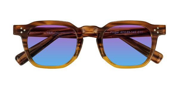 Front of Fingar in Cola Brown Striped