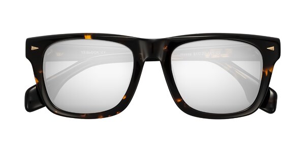 Front of Nesse in Tortoise