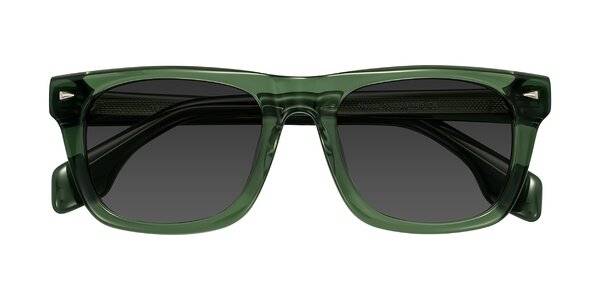 Front of Nesse in Transparent Green