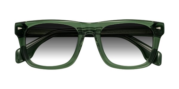 Front of Nesse in Transparent Green