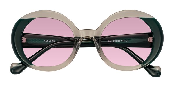 Front of Rao in Gray/Dark Green