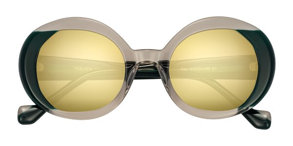 Front of Rao in Gray/Dark Green