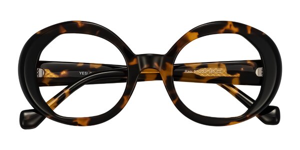 Front of Rao in Tortoise/Black