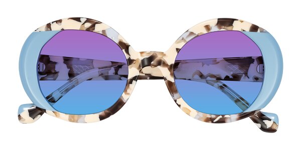 Front of Rao in Beige Tortoise/Blue