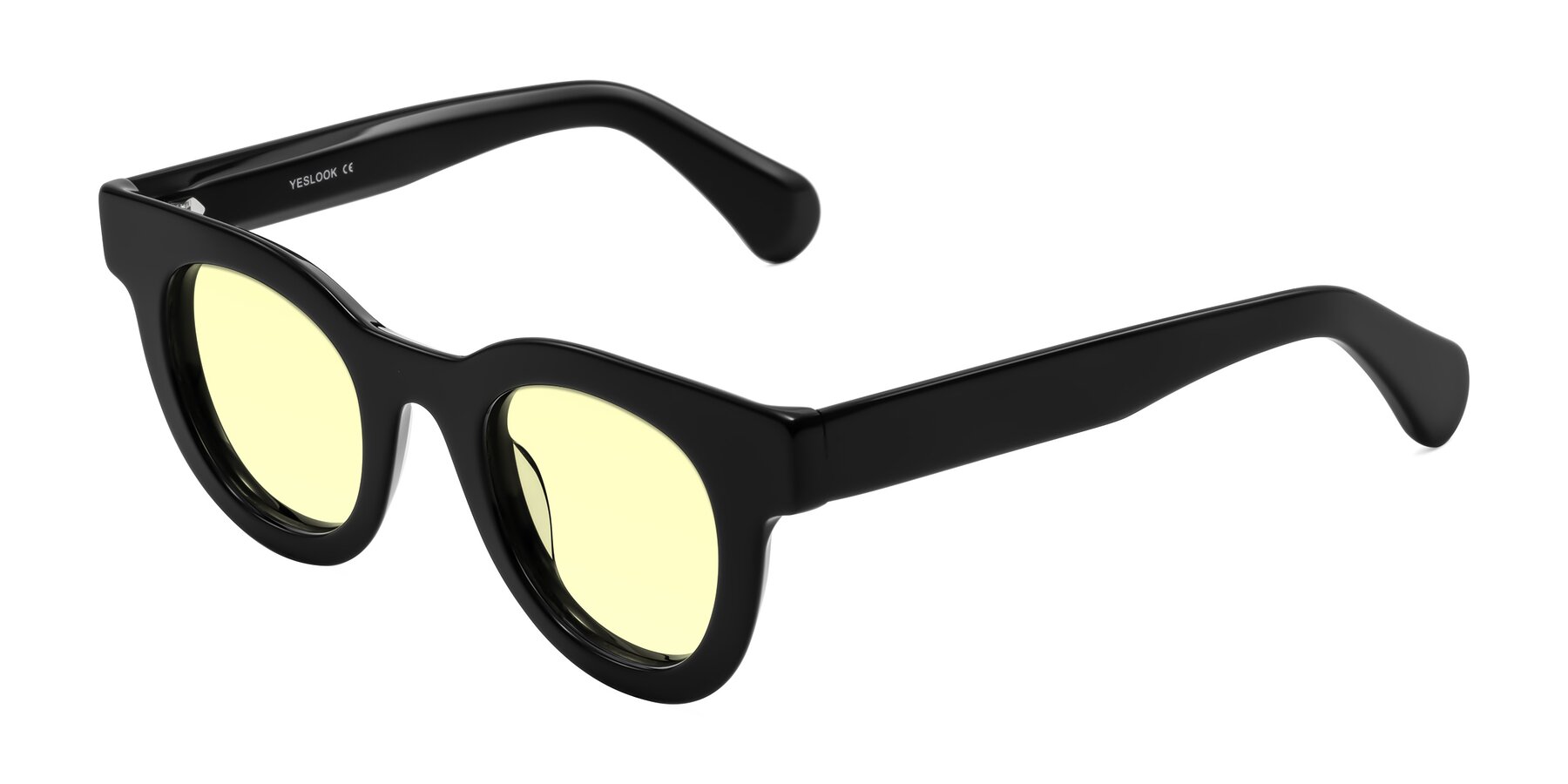 Angle of Embracing in Black with Light Yellow Tinted Lenses