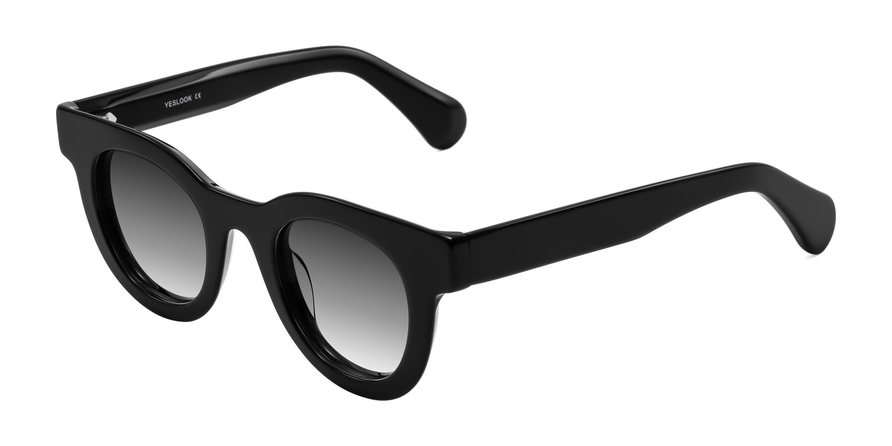 Angle of Embracing in Black with Gray Gradient Lenses