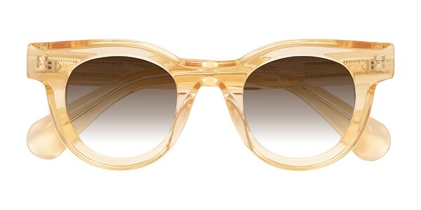 Front of Embracing in Champagne