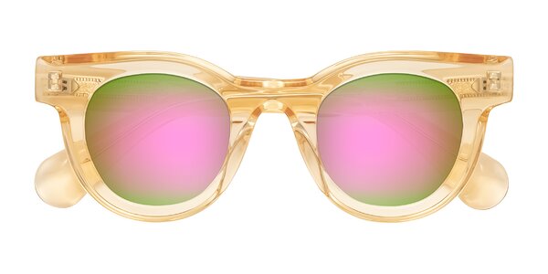 Front of Embracing in Champagne