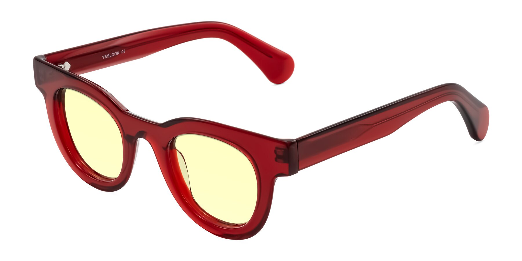 Angle of Embracing in Wine with Light Yellow Tinted Lenses