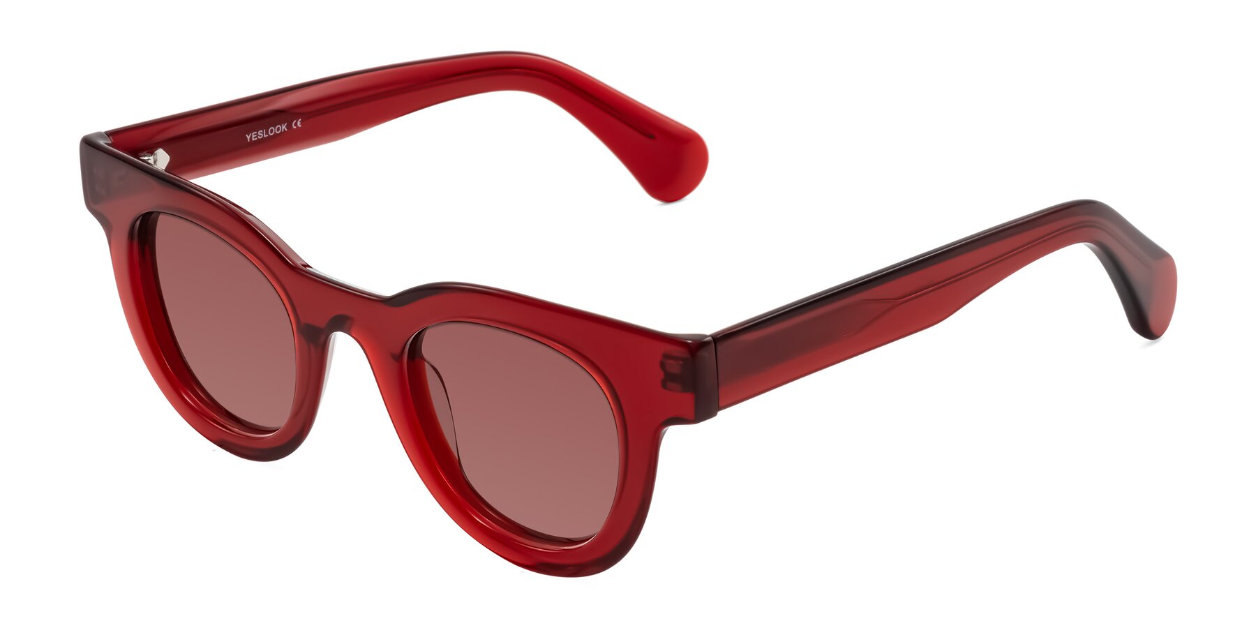 Angle of Embracing in Wine with Garnet Tinted Lenses