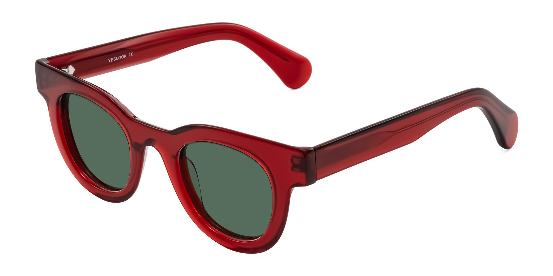 Angle of Embracing in Wine with Green Polarized Lenses