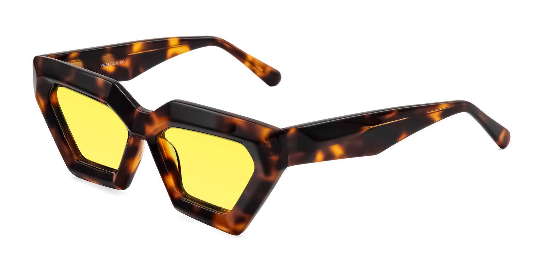 Angle of Giptoo in Tortoise with Medium Yellow Tinted Lenses