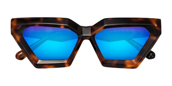 Front of Giptoo in Tortoise